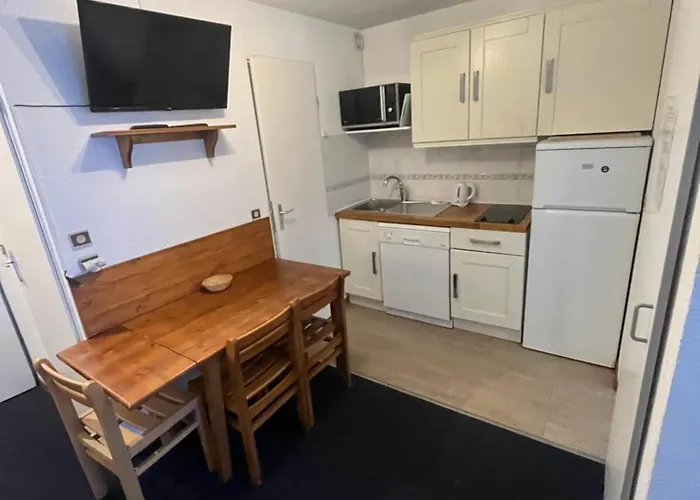 Al-203 - Inout - 5 Beds Flat Валь-Торанс