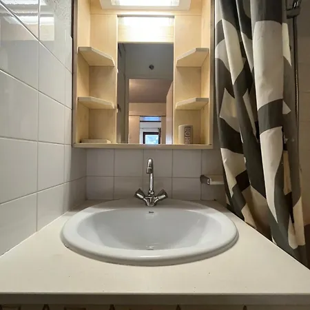 Al-203 - Inout - 5 Beds Flat Appartement *